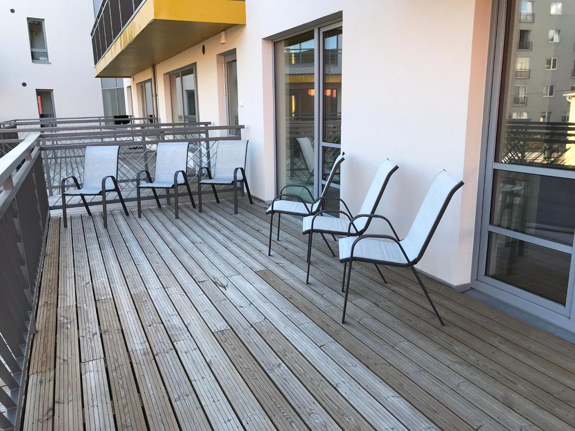 Raatuse 85 Deluxe Apartments Тарту Экстерьер фото