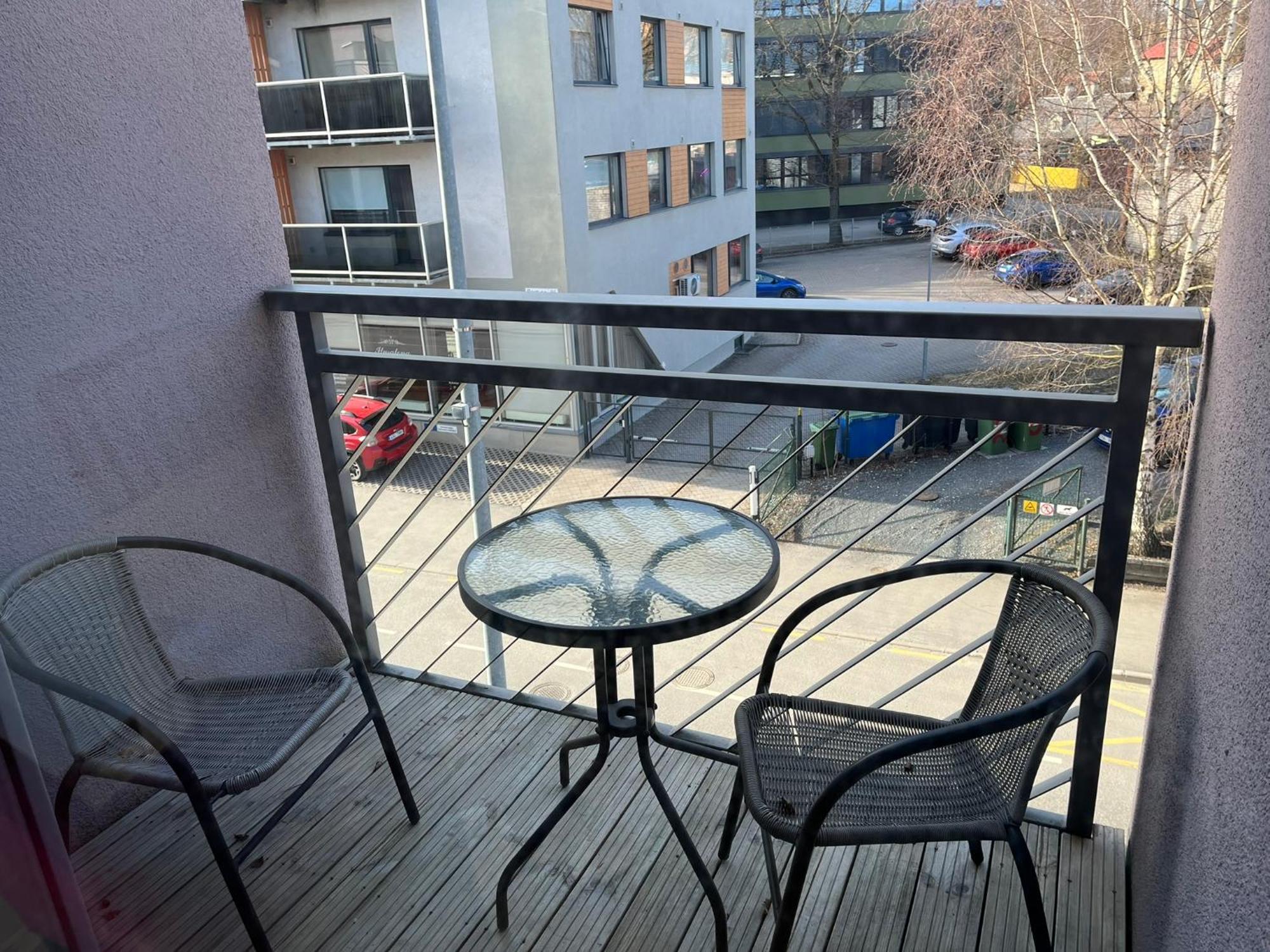 Raatuse 85 Deluxe Apartments Тарту Экстерьер фото