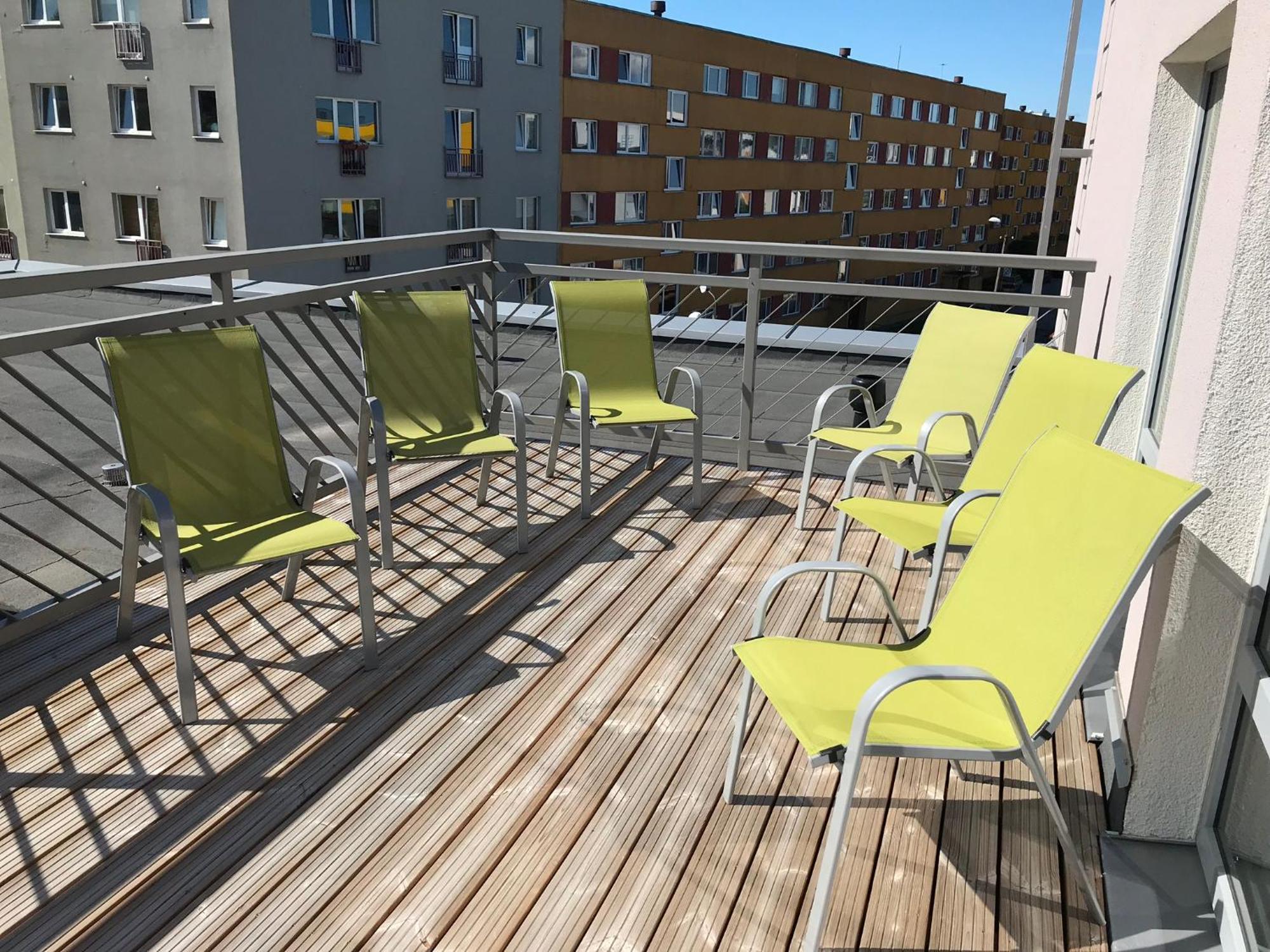 Raatuse 85 Deluxe Apartments Тарту Экстерьер фото